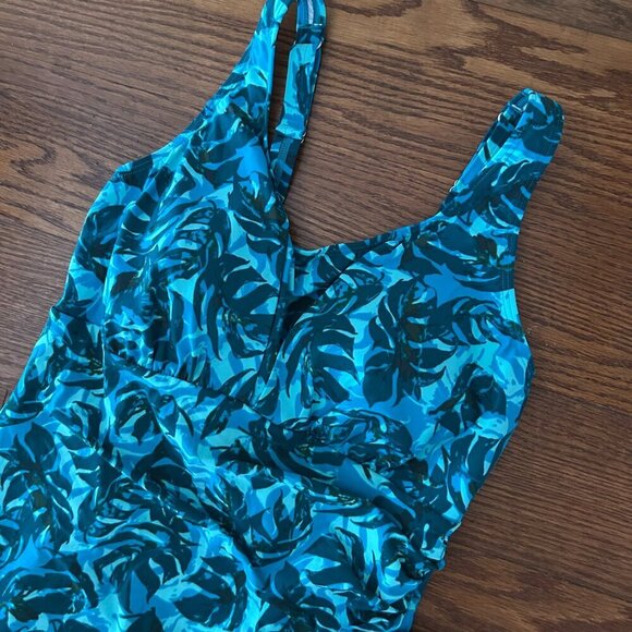 LL Bean Tummy Control Palm Print One Piece Swimsuit Padded Full Coverage Size 12 - Picture 6 of 15